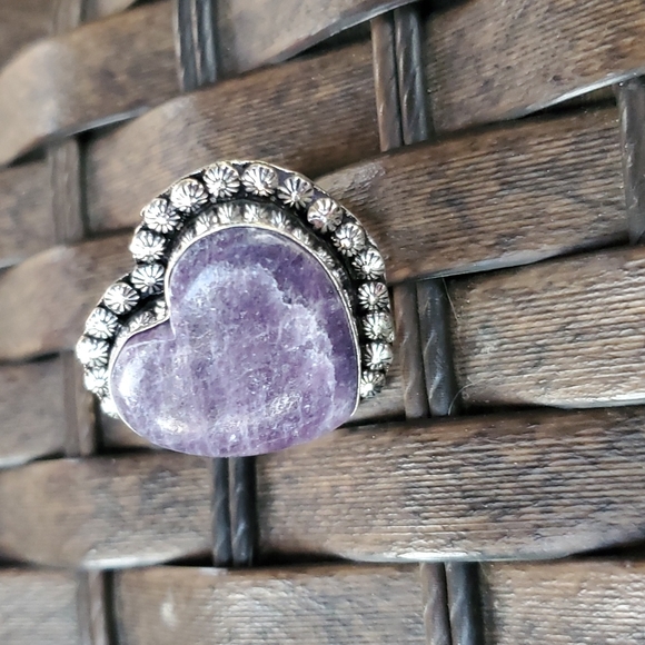 New Lepidolite Heart Shaped 925 Silver Statement Ring. - Picture 10 of 12